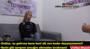 Uzun bacaklı sarışın doktora siktiriyor